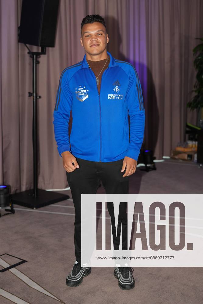 Fame Fighting 2026 Press Conference: Allen Bauer at the press conference for the fourth edition of Fame Fighting Celebrity Boxing on October 11, 2026, at the Atlantic Hotel in Essen, North Rhine-Westphalia