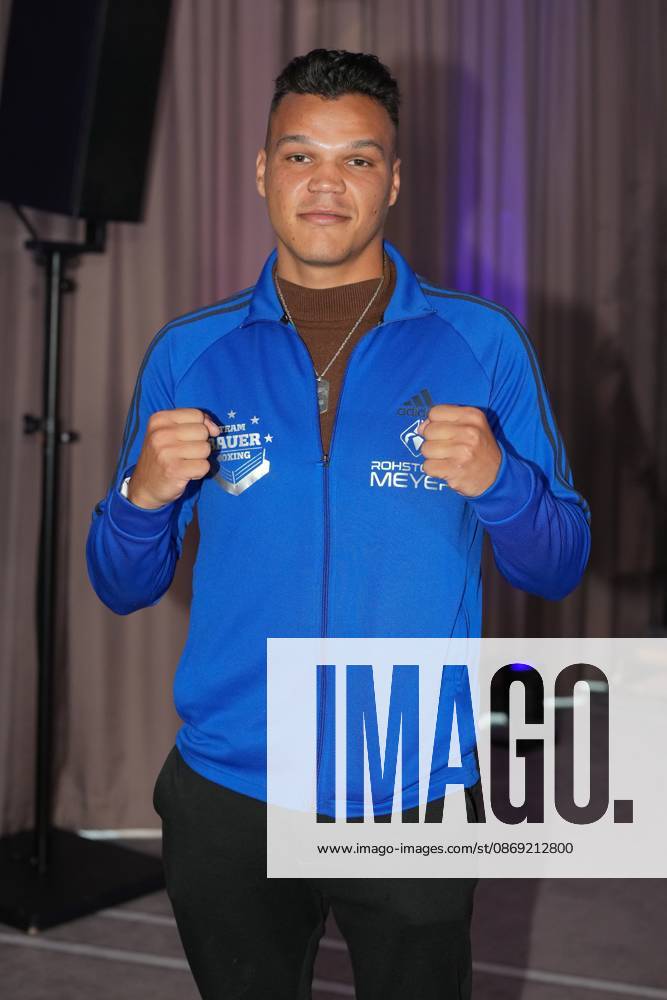 Fame Fighting 2026 Press Conference: Allen Bauer at the press conference for the fourth edition of Fame Fighting Celebrity Boxing on October 11, 2026, at the Atlantic Hotel in Essen, North Rhine-Westphalia