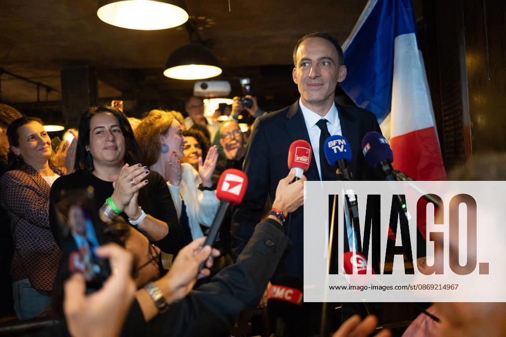 Raphael Glucksmann celebrates with his supporters after winning the Socialist and Democratic Left primary - Paris Candidate in the Socialist (PS) and centre-left Place Publique (PP) parties primary Raphael Glucksmann delivers a speech as he meets his campaign team and supports at the bar la Cantine de Belleville as Raphael Glucksmann winning the primary organized by the Socialist Party, Place Publique (PP), and the Republican and Socialist Left, ahead of France s 2027 presidential election, in Paris on October 11, 2026. Photo by Raphael Lafargue ABACAPRESS.COM Paris France