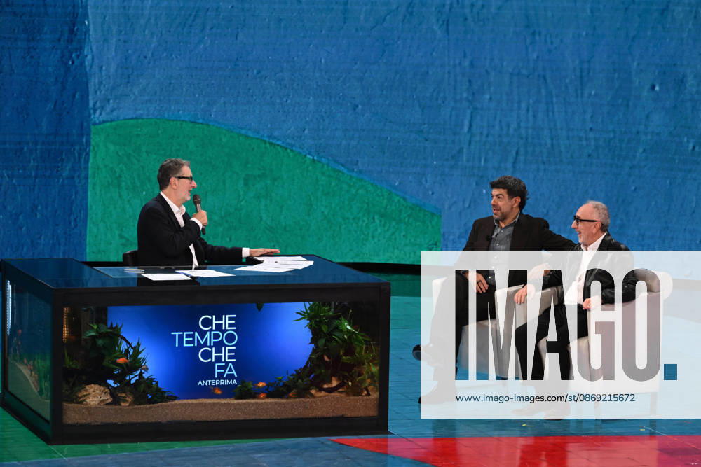 IPA89573935 - Milan, TV Show Che Tempo Che Fa - Nove. Pictured: Fabio Fazio, Pierfrancesco Favino, Silvio Orlando