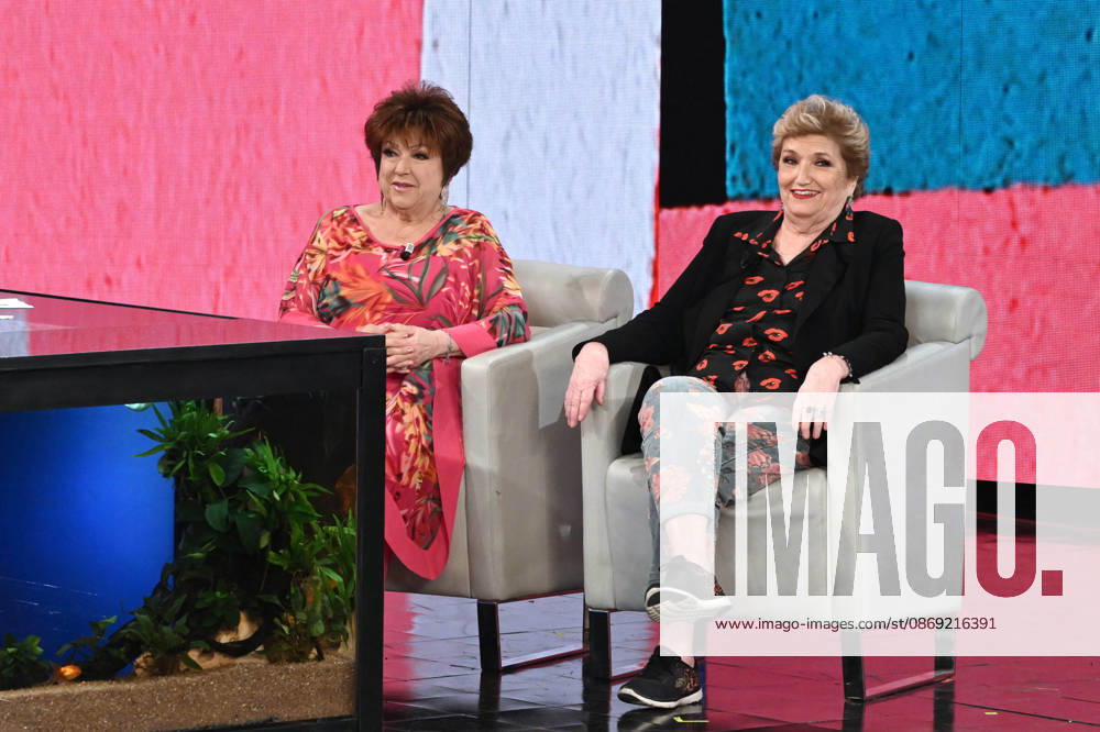 IPA89573966 - Milan, TV Show Che Tempo Che Fa - Nove. Pictured: Orietta Berti, Mara Maionchi