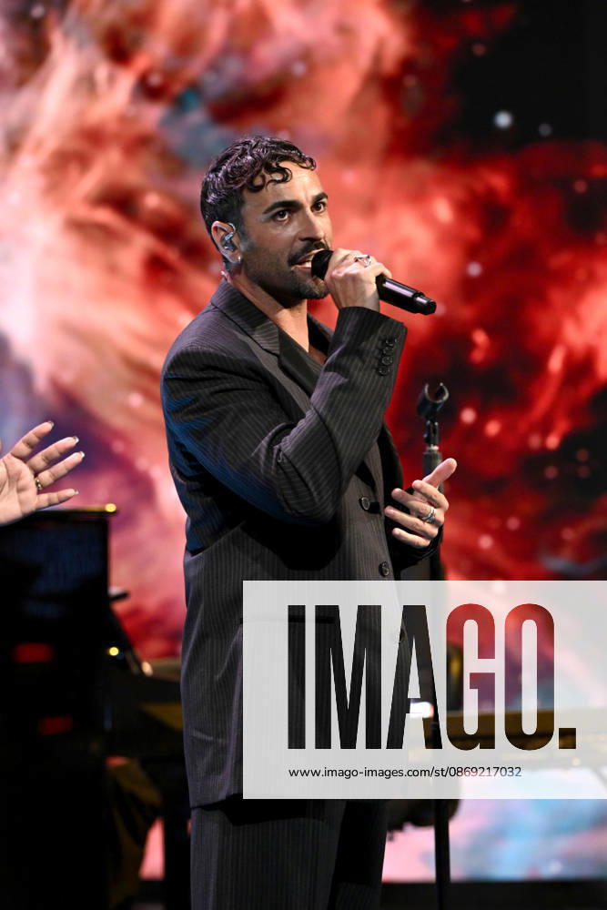 IPA89573976 - Milan, TV Show Che Tempo Che Fa - Nove. Pictured: Marco Mengoni
