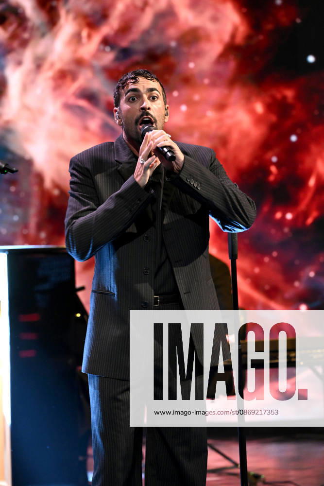 IPA89573979 - Milan, TV Show Che Tempo Che Fa - Nove. Pictured: Marco Mengoni
