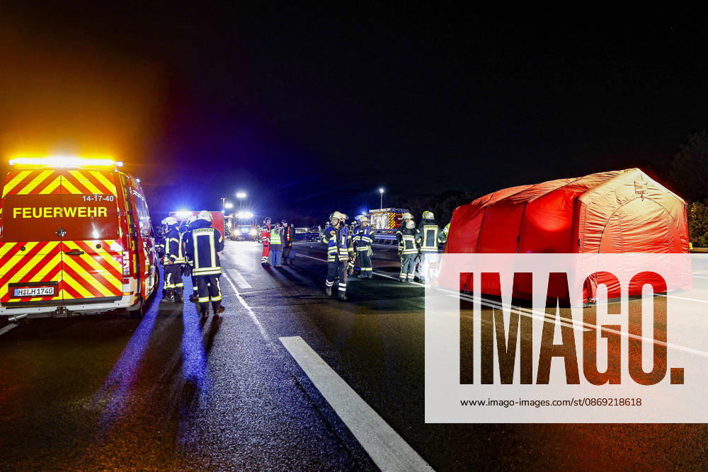 An 83-year-old man lost control of his Mercedes 300 SE classic car on the rain-slicked roadway of Highway 2. The traffic accident left 14 passengers injured; one seriously injured person was transported to the hospital by rescue helicopter. A2, View toward Lauenau. 11 passengers with minor injuries are being c