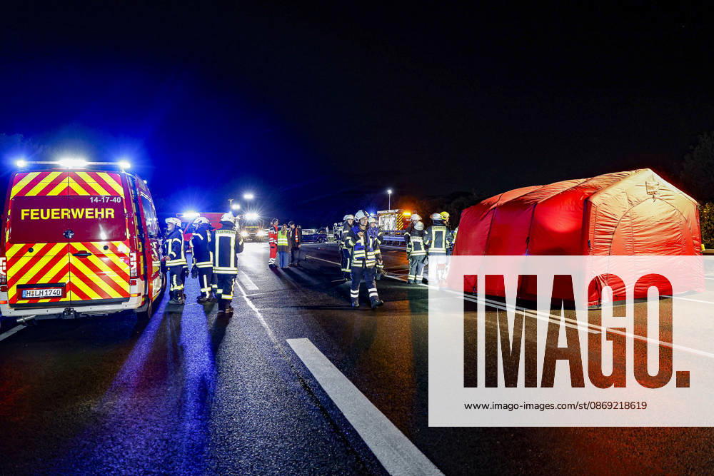 An 83-year-old man lost control of his Mercedes 300 SE classic car on the rain-slicked roadway of Highway 2. The traffic accident left 14 passengers injured; one seriously injured person was transported to the hospital by rescue helicopter. A2, View toward Lauenau. 11 passengers with minor injuries are being c