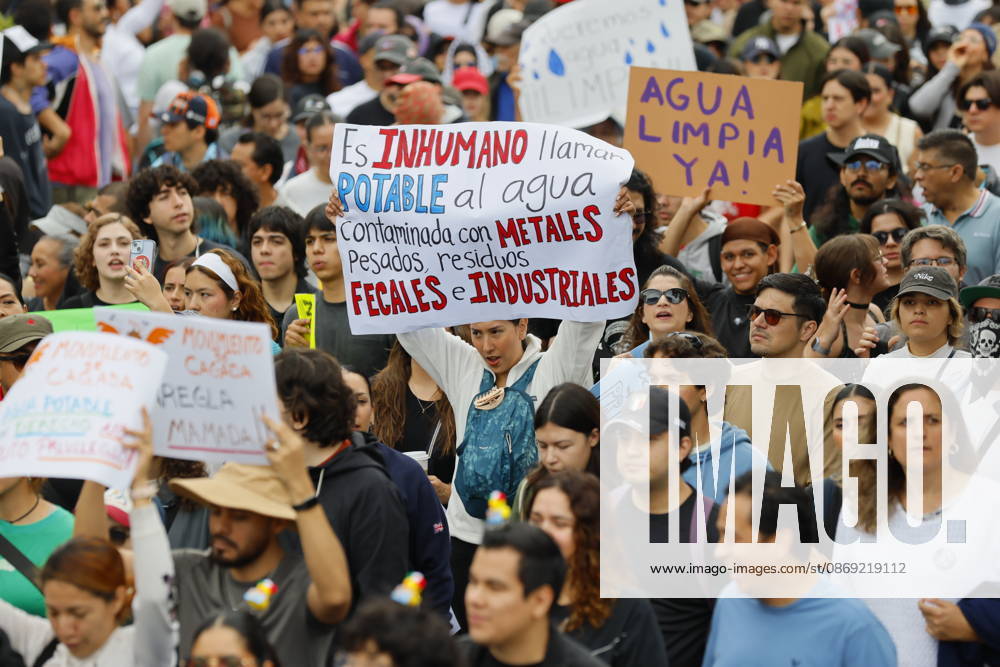 Guadalajara residents take to streets demanding clean and safe water GUADALAJARA, MEXICO - OCTOBER 11: Demonstrators march through the streets of Guadalajara, Jalisco state, Mexico, demanding clean and safe water during a massive rally on October 11, 2026. Thousands of residents mobilized to protest the severe contamination affecting the metropolitan area s drinking water supply, demanding an urgent response from local and state authorities. Stringer Anadolu Guadalajara Mexico. Editorial use only. Please get in touch for any other usage.