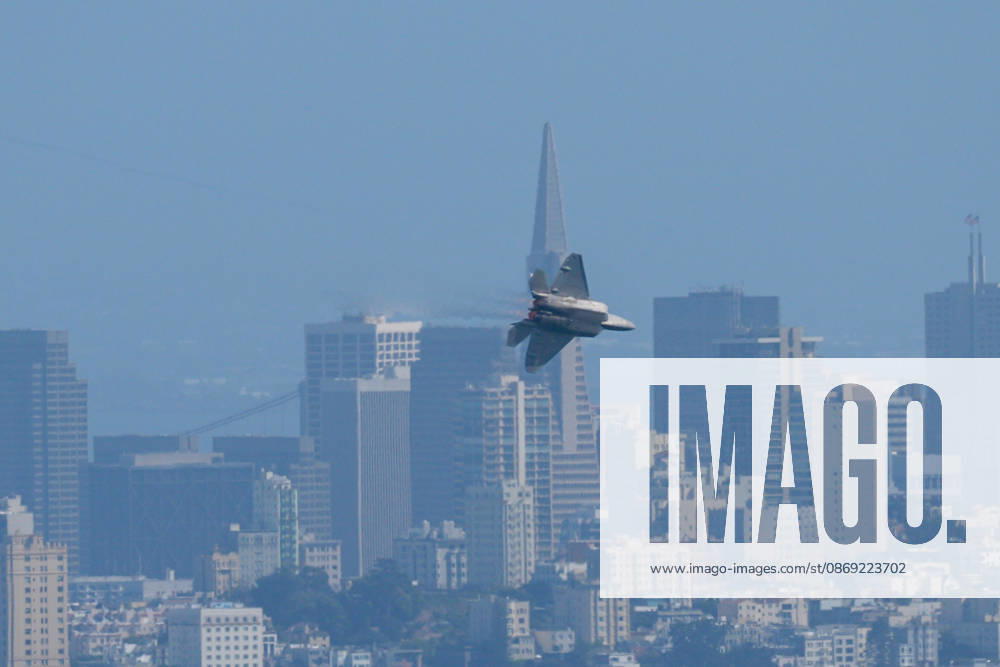 Fleet Week Air Show in San Francisco SAN FRANCISCO, CALIFORNIA - OCTOBER 11: A U.S. Air Force jet flies over San Francisco Bay during the Fleet Week Air Show in San Francisco, California, United States on October 11, 2026. Tayfun Coskun Anadolu California United States. Editorial use only. Please get in touch for any other usage.