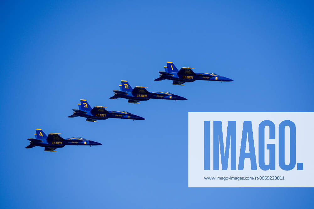 Fleet Week Air Show in San Francisco SAN FRANCISCO, CALIFORNIA - OCTOBER 11: US Navy Blue Angels fly over San Francisco Bay during the Fleet Week Air Show in San Francisco, California, United States on October 11, 2026. Tayfun Coskun Anadolu California United States. Editorial use only. Please get in touch for any other usage.
