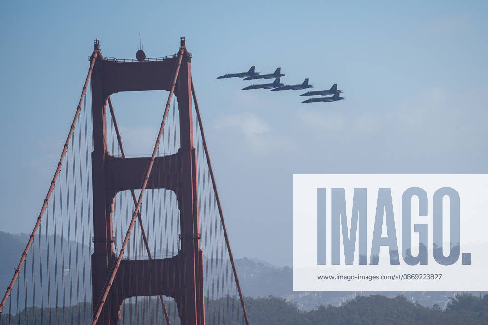 Fleet Week Air Show in San Francisco SAN FRANCISCO, CALIFORNIA - OCTOBER 11: US Navy Blue Angels fly over San Francisco Bay during the Fleet Week Air Show in San Francisco, California, United States on October 11, 2026. Tayfun Coskun Anadolu California United States. Editorial use only. Please get in touch for any other usage.