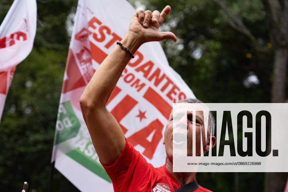 SoÂ£o Paulo, Brazil. 11 Oct 2026. The president of Brazil, Luiz InoÂ¡cio Lula da Silva (PT), takes part in a rally with supporters in SoÂ£o Paulo, Brazil, on October 11, 2026. Sao Paulo Brasil - ZUMAl146 20261011_aaf_l146_018