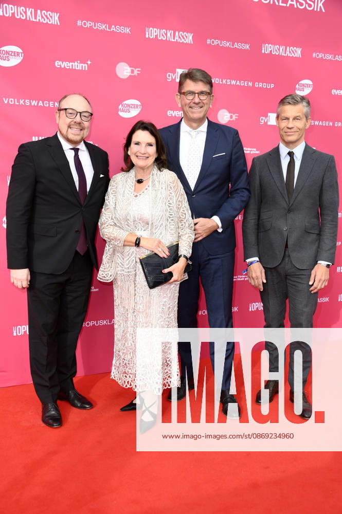 Clemens Trautmann, Christiane Goetz Weimer, Wolfram Weimer, and Frank Briegmann at the 2026 Opus Klassik Awards ceremony at the Konzerthaus am Gendarmenmarkt in Berlin, October 11, 2026 Foto:xN.xKubelkax xFuturexImagex opus_6047