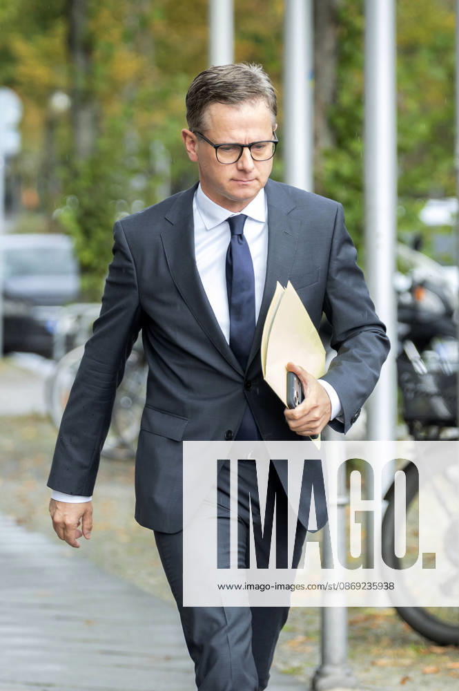 Carsten Linnemann upon arrival at the Executive Committee retreat at the Konrad Adenauer House in Berlin, October 11, 2026 Foto:xB.xElmenthalerx xFuturexImagex praesidiumsklausur_6008