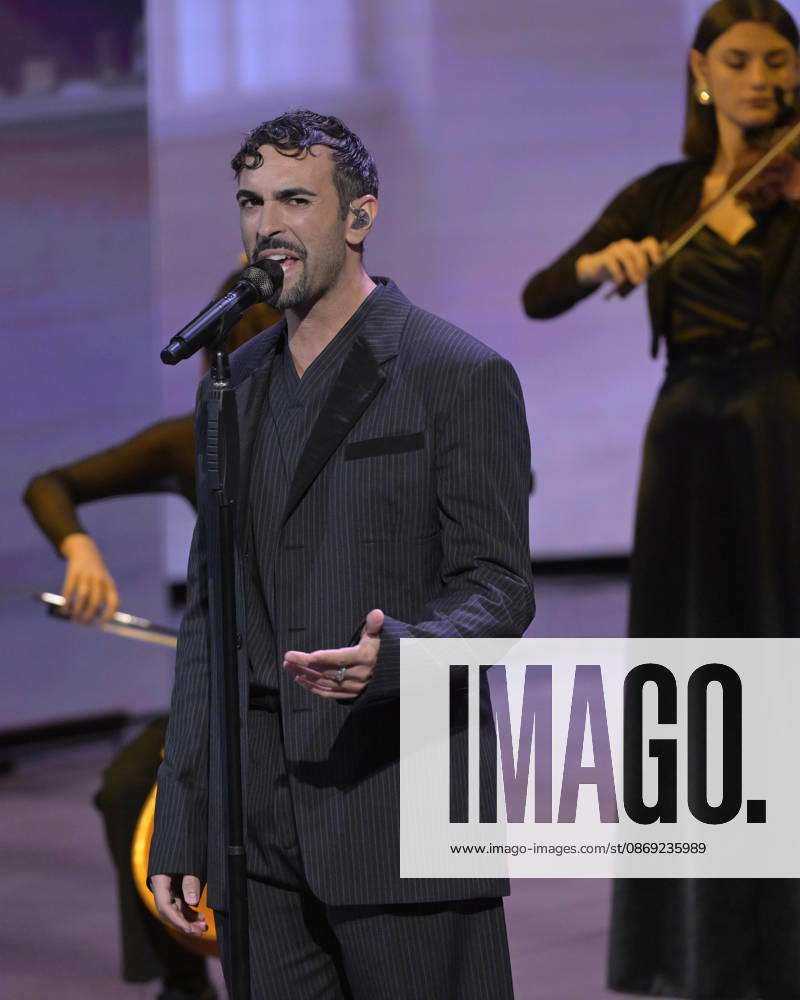 Photo by Mario Romano, IPP Milan, October 11, 2026. TV show *Che Tempo Che Fa*. Pictured: singer Marco Mengoni. Italy Photo Press World. Copyright *Che Tempo Che Fa*