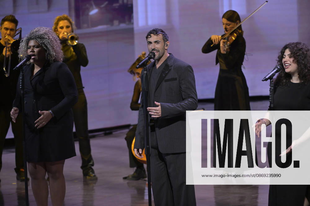 Photo by Mario Romano, IPP Milan, October 11, 2026. TV show *Che Tempo Che Fa*. Pictured: singer Marco Mengoni. Italy Photo Press World. Copyright *Che Tempo Che Fa*