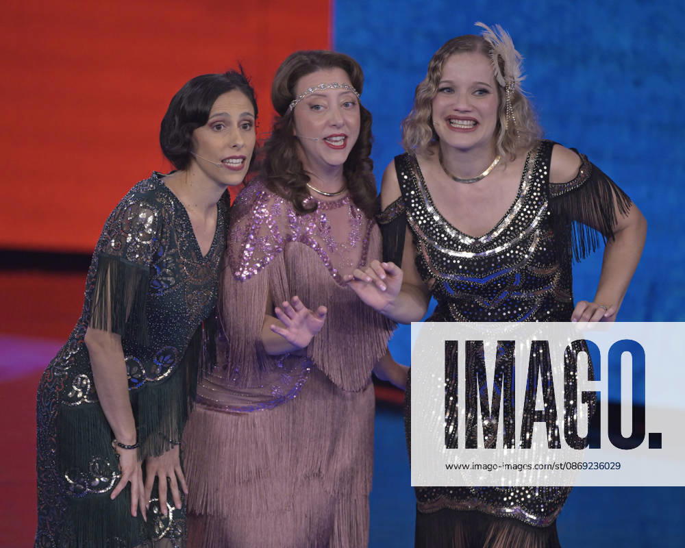 Photo by Mario Romano, IPP Milan, October 11, 2026. From the television show *Che Tempo Che Fa*: pictured is the singing trio the Kali Sisters—Elena Caligiuri (mezzo-soprano), Stefania Balzano (soprano), and Elena Fasola (contralto). Italy Photo Press World. Copyright *Che Tempo Che Fa*