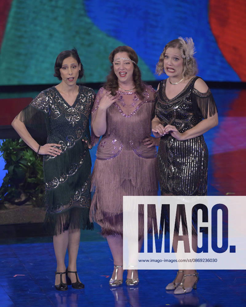 Photo by Mario Romano, IPP Milan, October 11, 2026. From the television show *Che Tempo Che Fa*: pictured is the singing trio the Kali Sisters—Elena Caligiuri (mezzo-soprano), Stefania Balzano (soprano), and Elena Fasola (contralto). Italy Photo Press World. Copyright *Che Tempo Che Fa*