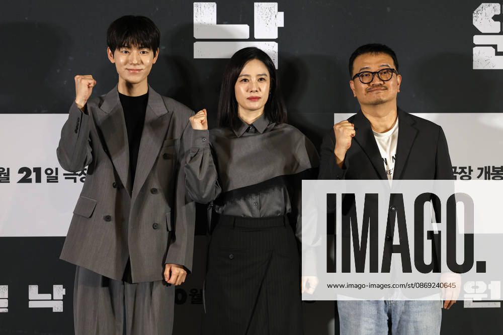 ˜Paradise Lost director, cast attend press conference in Seoul (L-R) South Korean actors Bae Hyun-sung and Kim Hyun-joo, along with film director Yeon Sang-ho, pose for photos during a media press conference for the movie Paradise Lost in Seoul, South Korea, on October 12, 2026. The psychological thriller film follows a mother who copes with loss through an AI version of her missing son, only to face confusion and tension when her real son mysteriously reappears after nine years. Seoul South Korea