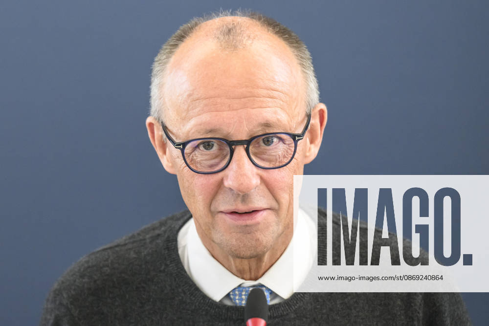 Pictured, from left: Friedrich Merz, Member of the Bundestag, GER, Berlin; photo op before the Federal Executive Committee meeting with Federal Chancellor Friedrich Merz, Member of the Bundestag, October 12, 2026,