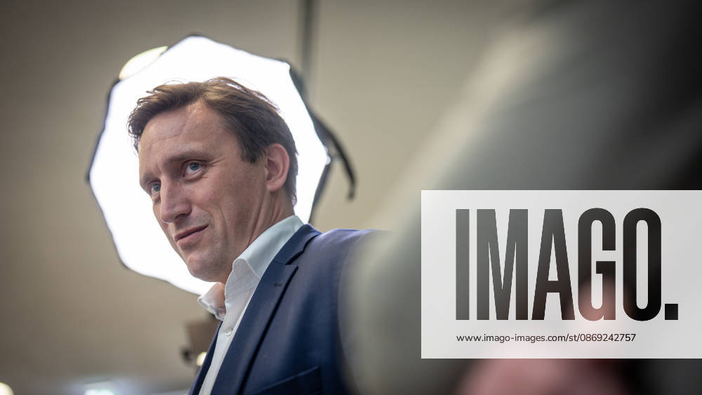 Sebastian Lechner, State Chairman of the CDU in Lower Saxony, speaking with journalists at the Konrad Adenauer House on the sidelines of the CDU Germany Executive Committee retreat in Berlin, October 2026, Berlin, Germany, Konrad Adenauer House