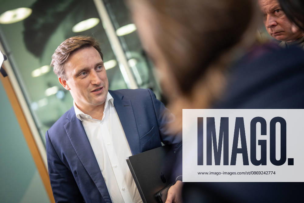 Sebastian Lechner, State Chairman of the CDU in Lower Saxony, speaking with journalists at the Konrad Adenauer House on the sidelines of the CDU Germany Executive Committee retreat in Berlin, October 2026, Berlin, Germany, Konrad Adenauer House