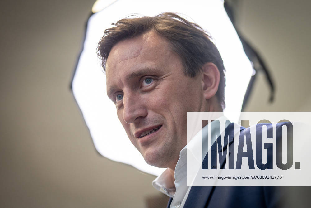 Sebastian Lechner, State Chairman of the CDU in Lower Saxony, speaking with journalists at the Konrad Adenauer House on the sidelines of the CDU Germany Executive Committee retreat in Berlin, October 2026, Berlin, Germany, Konrad Adenauer House