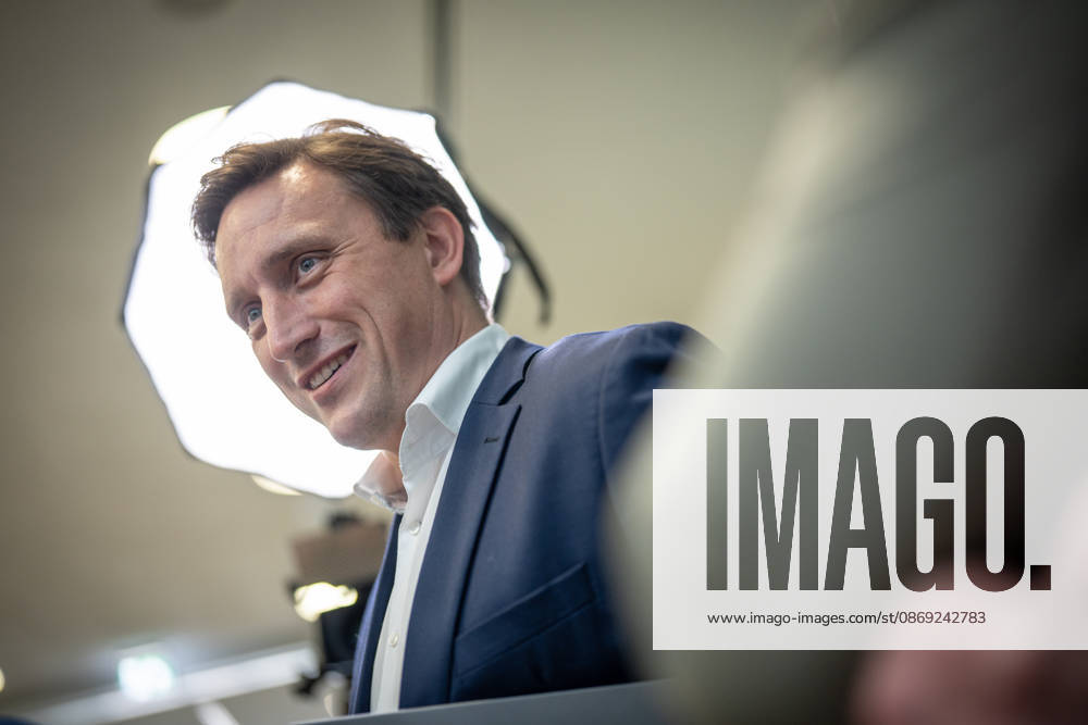 Sebastian Lechner, State Chairman of the CDU in Lower Saxony, speaking with journalists at the Konrad Adenauer House on the sidelines of the CDU Germany Executive Committee retreat in Berlin, October 2026, Berlin, Germany, Konrad Adenauer House
