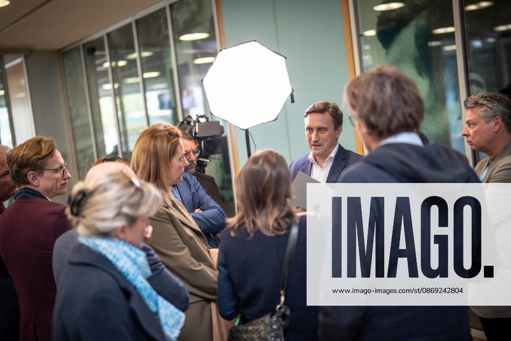 Sebastian Lechner, State Chairman of the CDU in Lower Saxony, speaking with journalists at the Konrad Adenauer House on the sidelines of the CDU Germany Executive Committee retreat in Berlin, October 2026, Berlin, Germany, Konrad Adenauer House