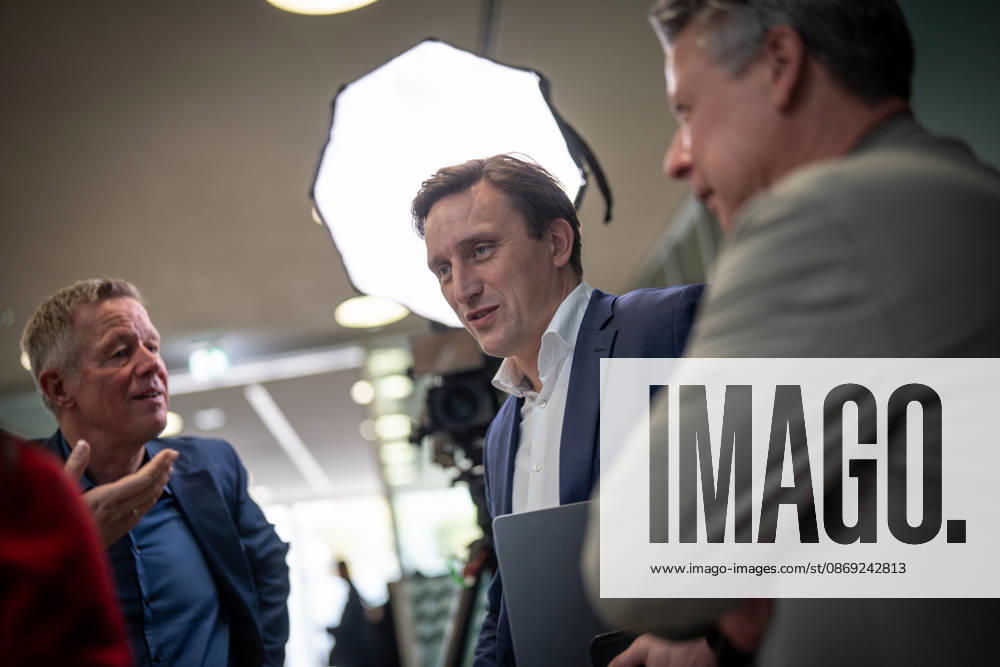 Sebastian Lechner, State Chairman of the CDU in Lower Saxony, speaking with journalists at the Konrad Adenauer House on the sidelines of the CDU Germany Executive Committee retreat in Berlin, October 2026, Berlin, Germany, Konrad Adenauer House