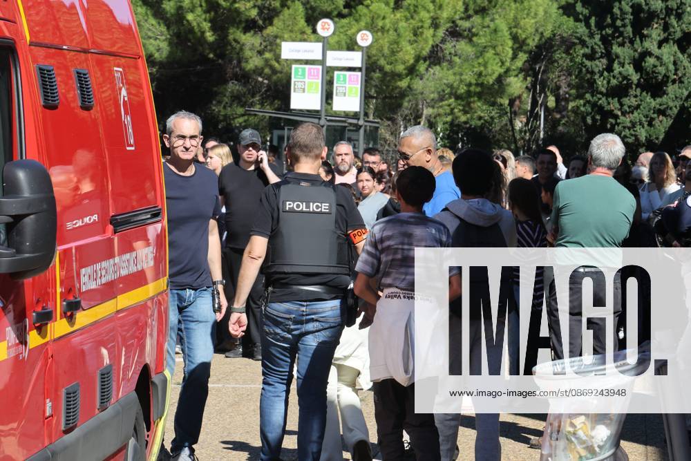 Shooting at Lakanal Middle School PHOTOPQR LA PROVENCE Stephane DUCLET Aubagne 12 10 2026 On Monday morning, the principal of Lakanal Middle School in Aubagne was On Monday morning, the principal of Lakanal Middle School in Aubagne was wounded in the leg after being shot. A 37-year-old teacher was also hit, while the alleged perpetrator, a 14-year-old middle school student, was arrested. Parents are coming to pick up their children. On October 12, 2026, the principal of a middle school in Aubagne, Bouches-du-Rhône, and a teacher were wounded by a shot fired from a hunting rifle by a student who had entered the school armed with a shotgun. Aubagne, Bouches-du-Rhône, France