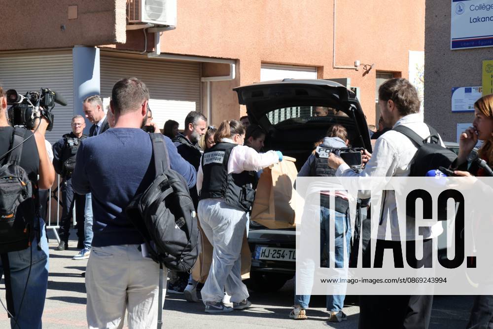 Shooting at Lakanal Middle School PHOTOPQR LA PROVENCE Stephane DUCLET Aubagne 12 10 2026 On Monday morning, the principal of Lakanal Middle School in Aubagne was On Monday morning, the principal of Lakanal Middle School in Aubagne was wounded in the leg after being shot. A 37-year-old teacher was also hit, while the alleged perpetrator, a 14-year-old middle school student, was arrested. On October 12, 2026, the principal of a middle school in Aubagne, Bouches-du-Rhône, and a teacher were wounded by a shot from a hunting rifle fired by a student who had entered the school armed with a shotgun. Aubagne, Bouches-du-Rhône, France
