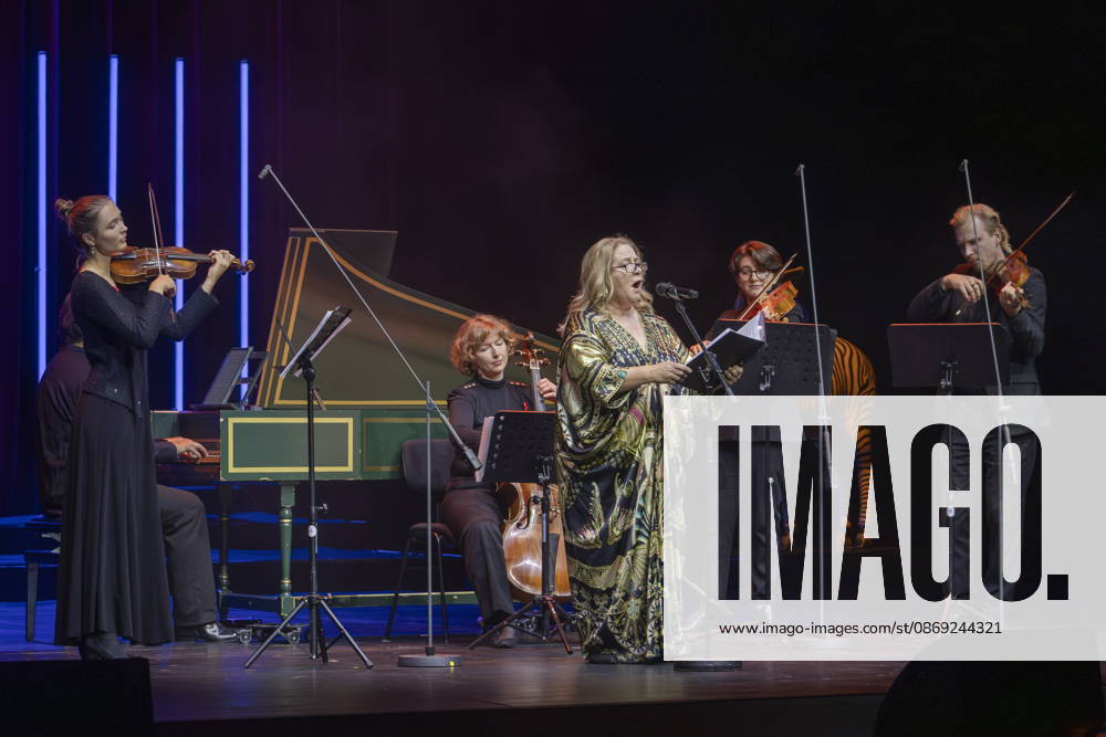 Performance by Kathy Kelly Camerata Musikus with Milko Kersten during the 18th HOPE Gala at the Schauspielhaus Dresden. The HOPE Gala Dresden is a benefit event that supports the HOPE Cape Town children’s project in South Africa in its commitment to the health, development, and education of children and young adults in the townships around Cape Town