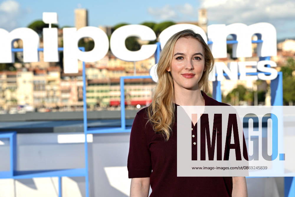 Ann Skelly at MIPCOM 2026 at the Palais des Festivals in Cannes, on October 12, 2026. MIPCOM is the International Market for Audiovisual Content and Co-production. Every year in October, it brings together TV and media professionals in Cannes for four days of business, networking, and collaboration. Bruno Bebert Bestimage Honey Photocall during MIPCOM 2026 on October 12, 2026, in Cannes, France. Cannes, France
