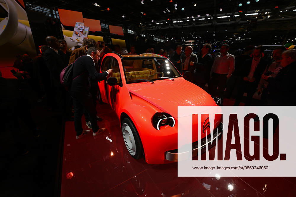 2026 Auto Show: Citroën Unveils Its New Electric 2CV 460410 October 12, 2026, Paris, France (no people in the photo)