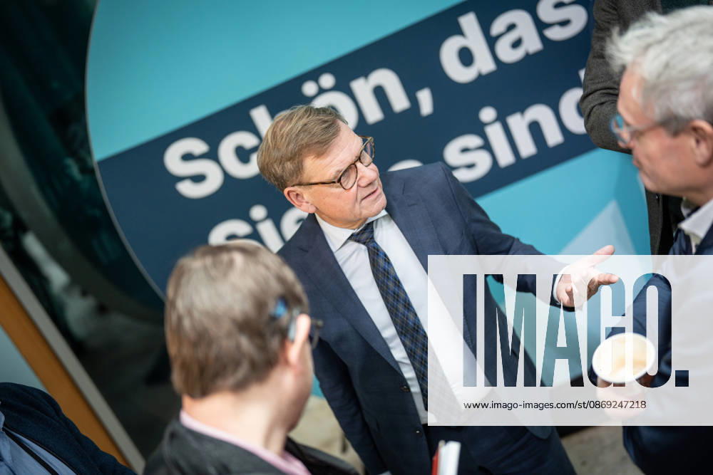 Foreign Minister Johann Wadephul at the Konrad Adenauer House, speaking with journalists at the CDU Germany Executive Committee Retreat in Berlin, October 2026, Berlin, Berlin, Germany, Konrad Adenauer House