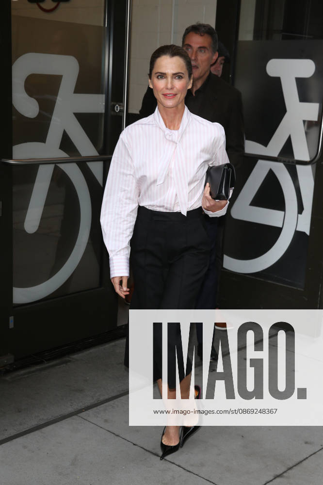 KERI RUSSELL and RUFUS SEWELL at ABC Studios in New York City for Ã¢â‚¬ËœGood Morning America. New York USA - ZUMAh16_ 20261012_zaf_h16_021