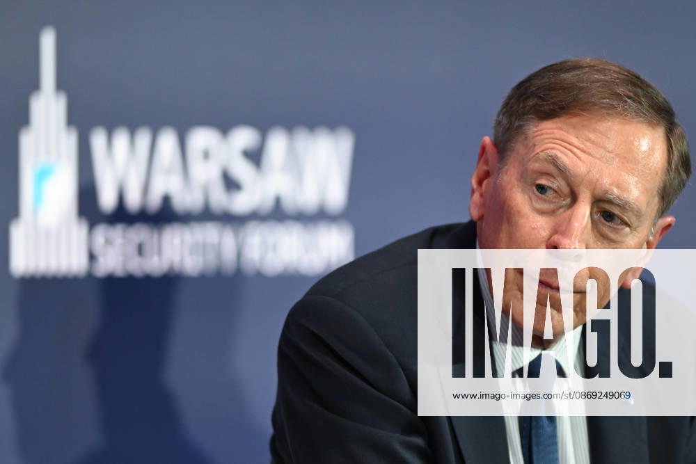 Warsaw Security Forum 2026 - Day 1 WARSAW, POLAND - OCTOBER 12: Retired United States Army General and former Director of the Central Intelligence Agency David H. Petraeus speaks during a session on Day 1 of the Warsaw Security Forum 2026 (WSF2026) in Warsaw, Poland, on October 12, 2026. As a member of the WSF International Advisory Council, his address evaluated modern military strategy, global intelligence frameworks, and evolving transatlantic security threats. Artur Widak Anadolu Warsaw Poland. Editorial use only. Please get in touch for any other usage.