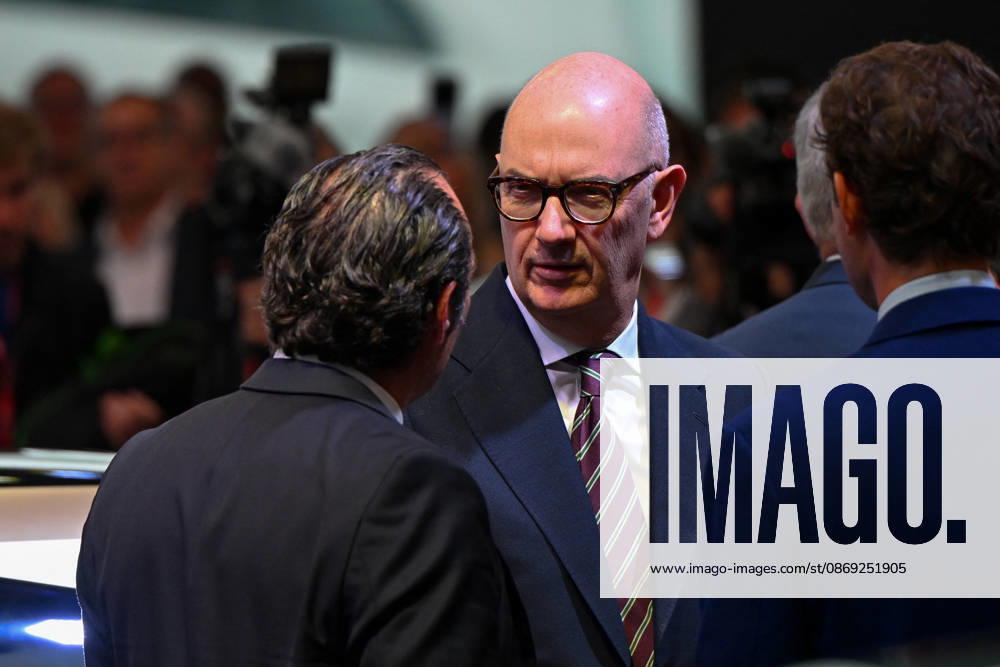 President Macron at Paris Motor Show - Paris French Minister for the Economy and Finance Roland Lescure attends the Paris Motor Show in Paris, France on October 15, 2026. Photo by Lionel Urman ABACAPRESS.COM Paris France