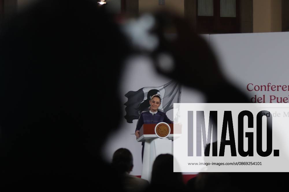 MEXICO Mexico City, MEXICO, OCTOBER 12, 2026: Mexican President Claudia Sheinbaum speaks during her morning press conference at the National Palace in Mexico City. Sheinbaum says the United States-Mexico-Canada Agreement (USMCA) remains in force while Mexico continues trade talks with the United States. Mexico City Mexico - ZUMAq101 20261012_zna_q101_083