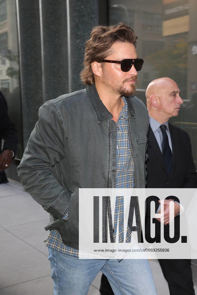 LUKE GRIMES at ABC Studios in New York City for Ã¢â‚¬ËœLive With Kelly and MarkÃ¢ New York USA - ZUMAh16_ 20261012_zaf_h16_087