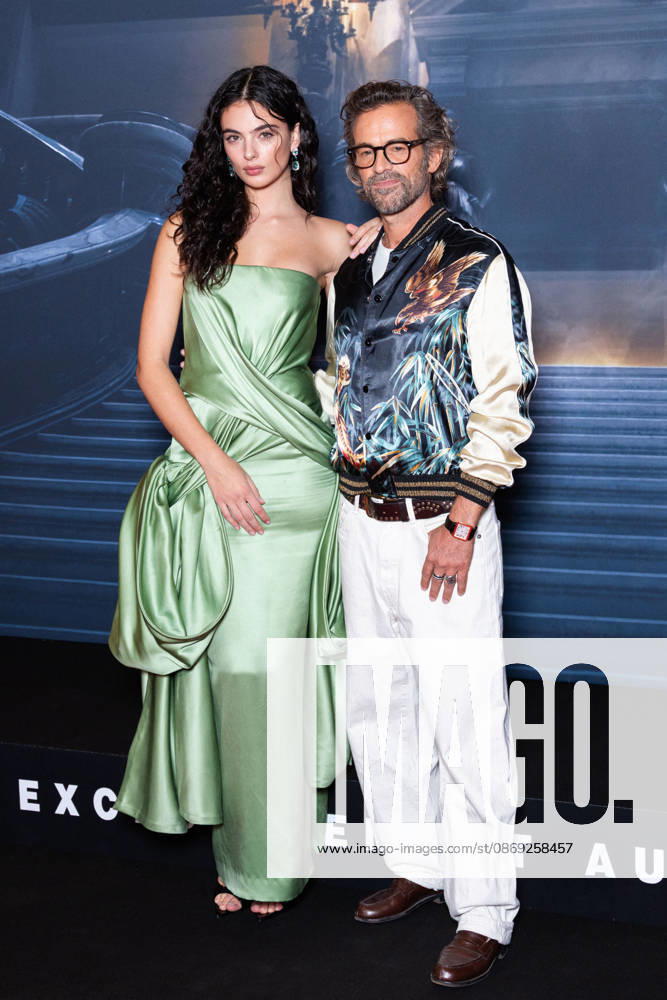 Le Fantome De L Opera Paris Film Premiere Deva Cassel, Romain Duris attends Le Fantôme de lOpéra Paris Film Premiere at Pathe Palace on October 12, 2026 in Paris, France. Photo by Nasser Berzane ABACAPRESS.COM Paris France