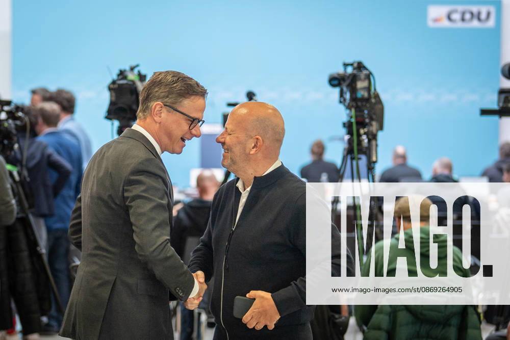 Federal Health Minister Carsten Linnemann (CDU), along with ZDF journalist and Federal Press Conference Chairman Mathis Feldhoff (from left), warmly greet one another at the CDU Federal Headquarters during the CDU of Germany’s Executive Committee Retreat in Berlin, October 2026, Berlin, Germany, Konrad Adenauer House