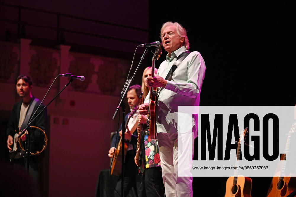 Justin Hayward performing at Cadogan Hall in London LONDON, ENGLAND - OCTOBER 12: Justin Hayward performing at Cadogan Hall on October 12 in London, England. EXCLUSIVE! CAP MAR MAR Great Britain