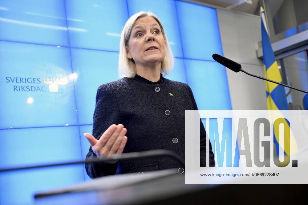 STOCKHOLM, SWEDEN 20261013 Social Democratic Party leader Magdalena Andersson holds a press conference after her meeting with the Speaker of the Riksdag regarding her exploratory mandate STOCKHOLM, SWEDEN