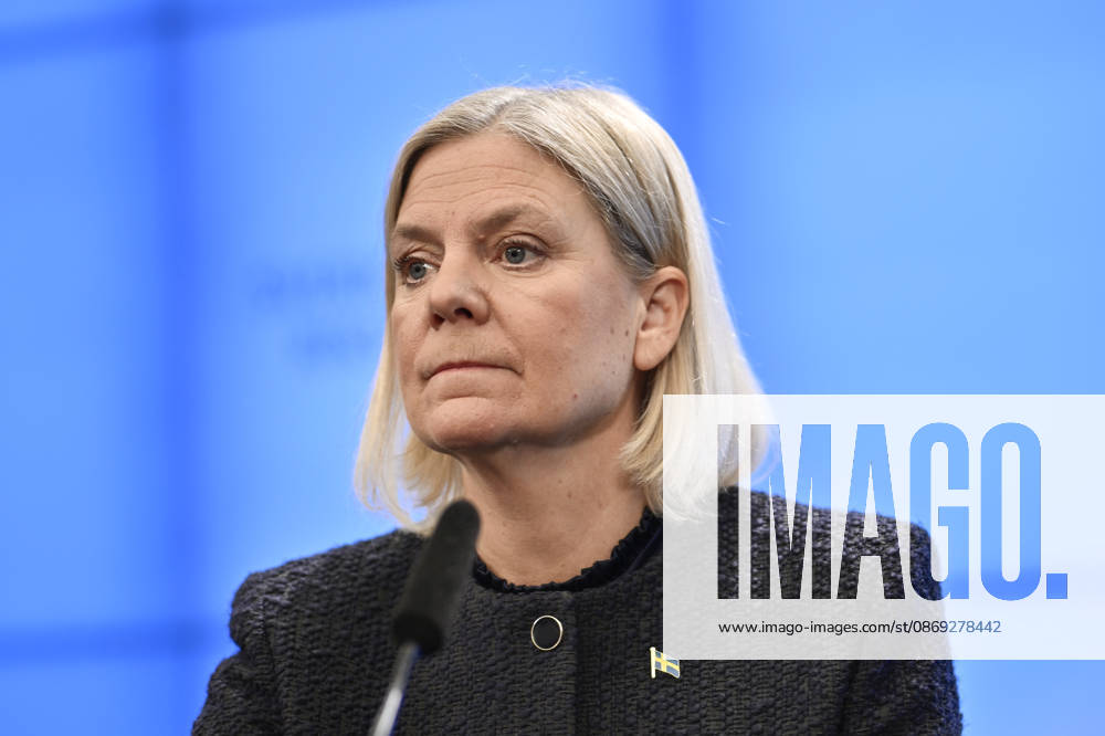 STOCKHOLM, SWEDEN 20261013 Social Democratic Party leader Magdalena Andersson holds a press conference after her meeting with the Speaker of the Riksdag regarding her exploratory mandate STOCKHOLM, SWEDEN
