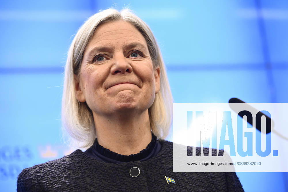 STOCKHOLM, SWEDEN 20261013 Social Democratic Party leader Magdalena Andersson holds a press conference after her meeting with the Speaker of the Riksdag regarding her exploratory mandate STOCKHOLM, SWEDEN