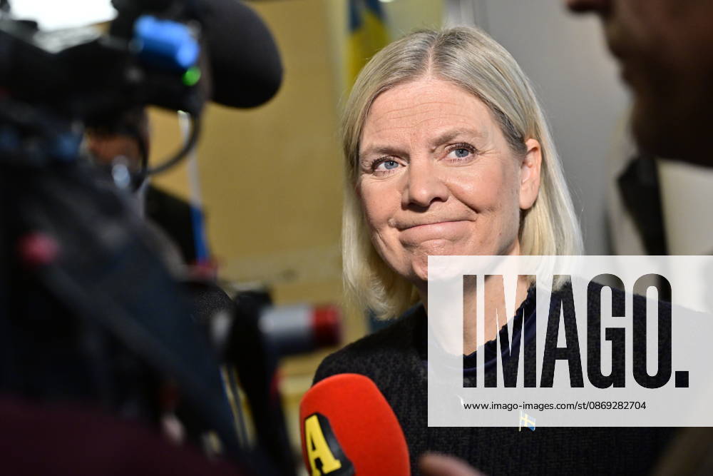 STOCKHOLM, SWEDEN 20261013 Social Democratic Party leader Magdalena Andersson holds a press conference after her meeting with the Speaker of the Riksdag regarding her exploratory mandate STOCKHOLM, SWEDEN