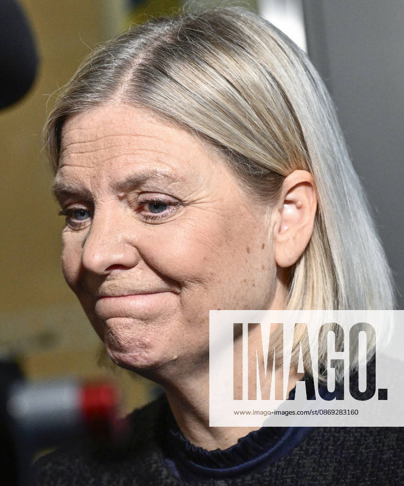 STOCKHOLM, SWEDEN 20261013 Social Democratic Party leader Magdalena Andersson holds a press conference after her meeting with the Speaker of the Riksdag regarding her exploratory mandate STOCKHOLM, SWEDEN
