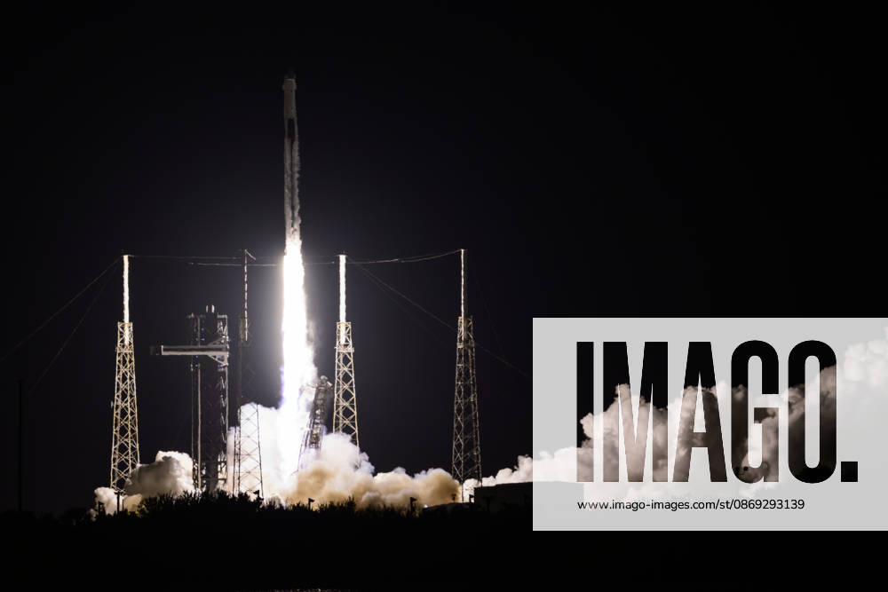 A SpaceX Falcon 9 rocket with a cargo spacecraft launches from Space Launch Complex-40 at Cape Canaveral Space Force Station, Florida on Oct. 13, 2026 at 6:33 a.m. EDT. The Dragon cargo spacecraft will deliver about 6,300 pounds of research equipment, crew supplies, and hardware to the International Space Station. Cape Canaveral USA - ZUMAb268 20261013_znp_b268_008
