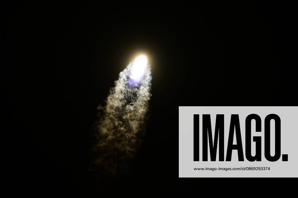 A SpaceX Falcon 9 rocket with a cargo spacecraft launches from Space Launch Complex-40 at Cape Canaveral Space Force Station, Florida on Oct. 13, 2026 at 6:33 a.m. EDT. The Dragon cargo spacecraft will deliver about 6,300 pounds of research equipment, crew supplies, and hardware to the International Space Station. Cape Canaveral USA - ZUMAb268 20261013_znp_b268_007