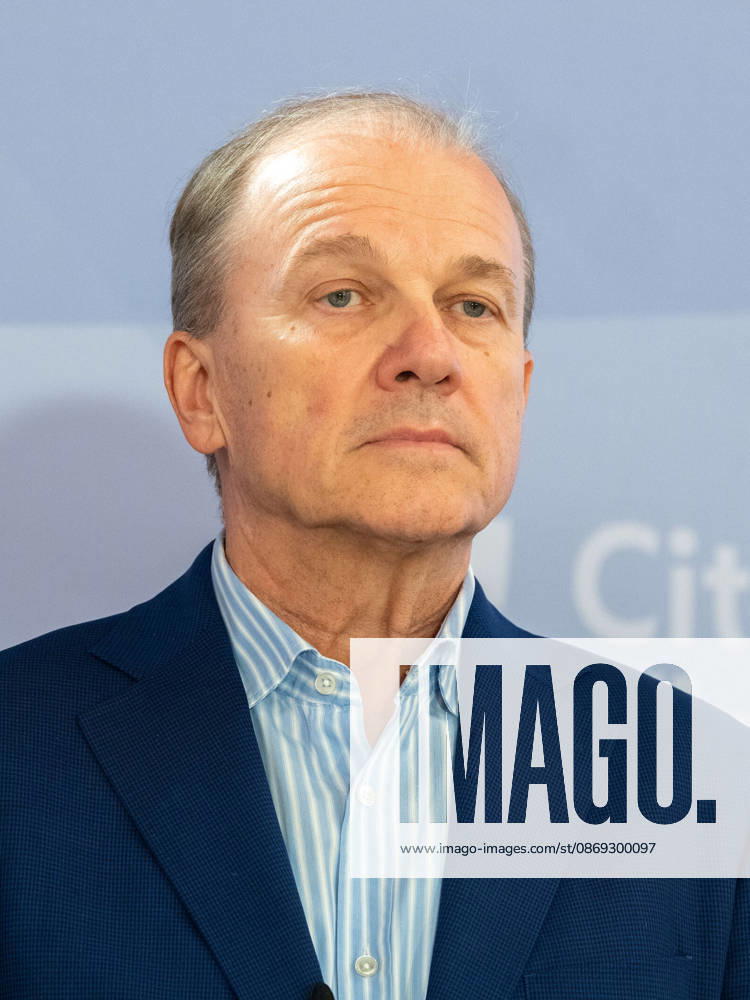 Press conference with Mayor Gerhard Ströck, Chairman of the WE ME Foundation, on October 13, 2026, regarding research and care for ME CFS and post-acute infection syndromes, held at City Hall in Vienna, Vienna, Austria